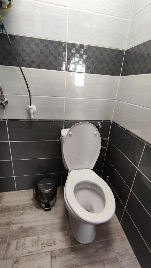 Freedom-Fehervar Apartman Szekesfehervar Bagian luar foto